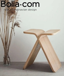 X-Stool minimalistyczny skandynawski stołek Bolia