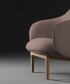 Mela Lounge high designerski drewniany fotel z tapicerowanym siedziskiem i oparciem | Artisan | Design Spichlerz