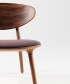 Wu Lounge Soft designerski drewniany fotel z tapicerowanym lub skórzanym siedziskiem | Artisan | Design Spichlerz