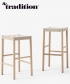 Betty TK minimalistyczny stołek barowy &Tradition
