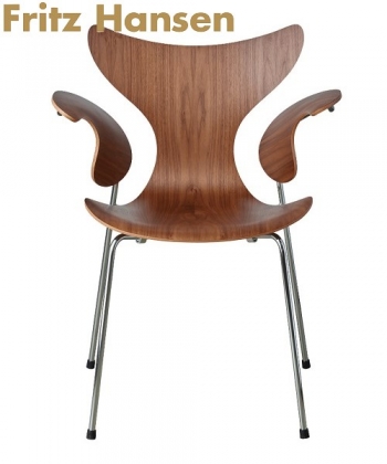 Lily Armchair rzeźbiarskie krzesło z podłokietnikami Fritz Hansen | Design Spichlerz