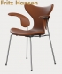 Lily Soft Armchair rzeźbiarskie krzesło z podłokietnikami Fritz Hansen | Design Spichlerz