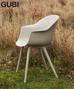 Bat Outdoor krzesło ogrodowe Gubi | Design Spichlerz