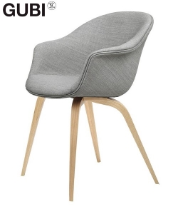 Bat Dining Wood Soft tapicerowane krzesło Gubi | Design Spichlerz