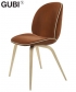 Beetle Chair Wood Soft nowoczesne tapicerowane krzesło Gubi | Design Spichlerz