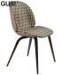 Beetle Chair Wood Soft krzesło tapicerowany front Gubi | Design Spichlerz