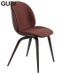 Beetle Chair Wood Soft krzesło tapicerowany front Gubi | Design Spichlerz