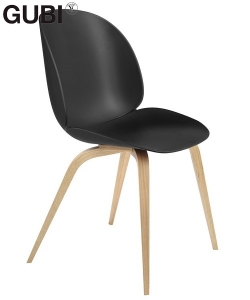 Beetle Chair Wood nowoczesne krzesło do jadalni Gubi | Design Spichlerz