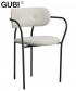 Coco Dining Arms Soft tapicerowane krzesło skandynawskie Gubi | Design Spichlerz
