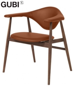 Masculo Wood ekstrawaganckie krzesło skandynawskie Gubi
