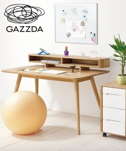 Stafa dębowe biurko w stylu retro Gazzda