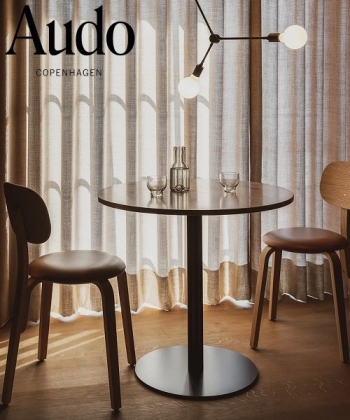 Harbour minimalistyczny stół Audo Copenhagen