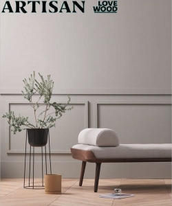 Thor Szezlong designerska drewniana leżanka z tapicerowanym lub skórzanym siedziskiem | Artisan | Design Spichlerz