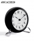 Station Table Clock designerski zegar skandynawski Arne Jacobsen