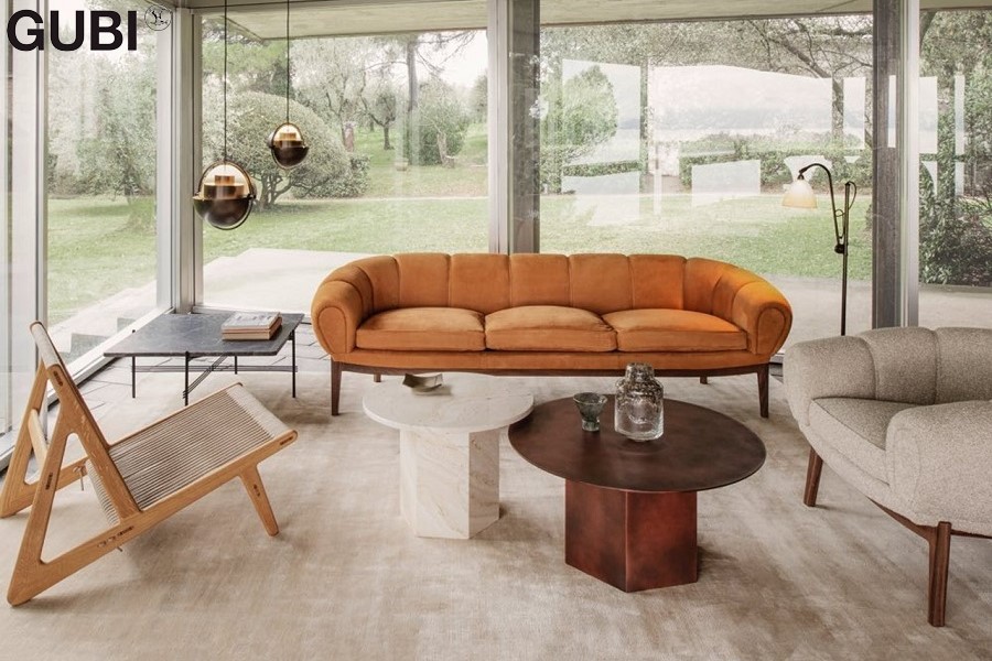 Luksusowa sofa Croissant marki Gubi w Design Spichlerz