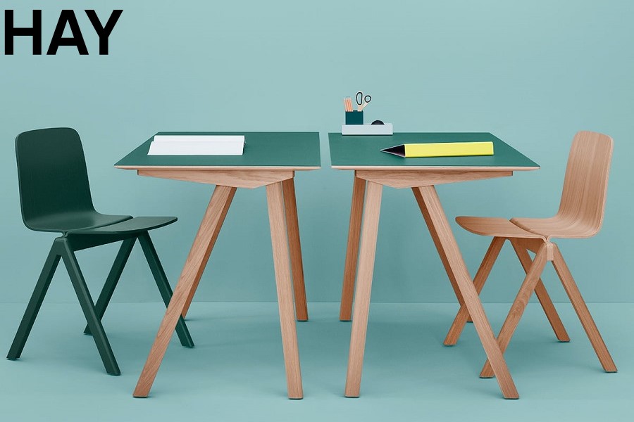 Minimalistyczne biurko Copenhague marki Hay od Design Spichlerz
